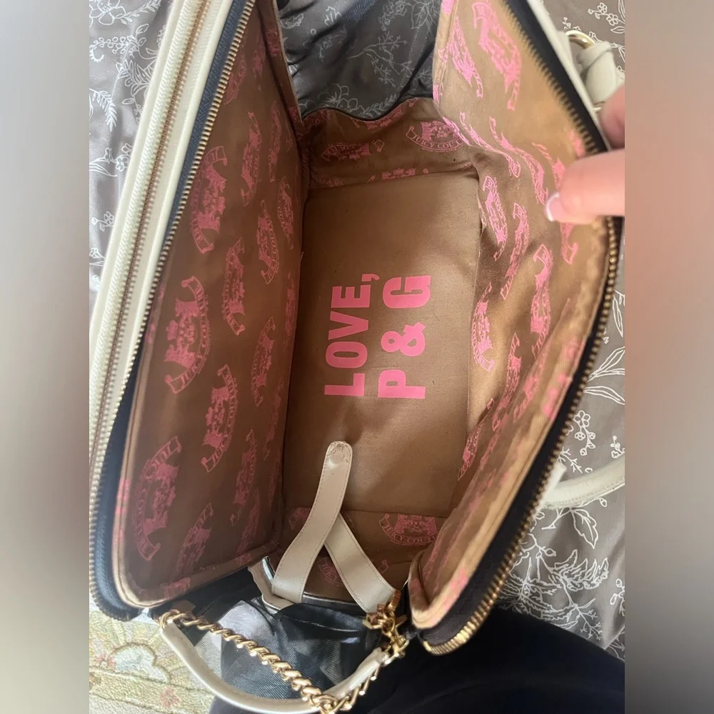 extremely rare Juice Couture Pet Carrier